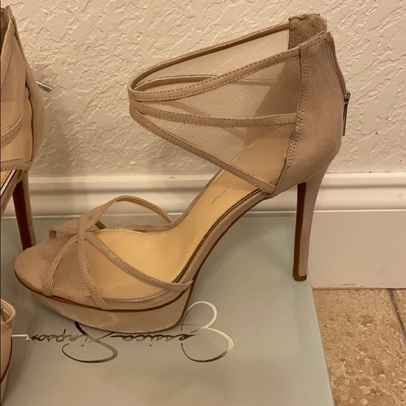 Heels - Picture 2 of 7